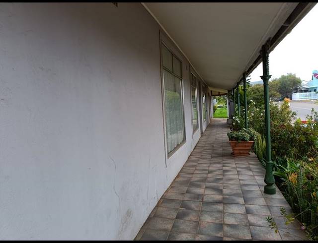3 BEDROOM HOUSE FOR SALE IN DARLING